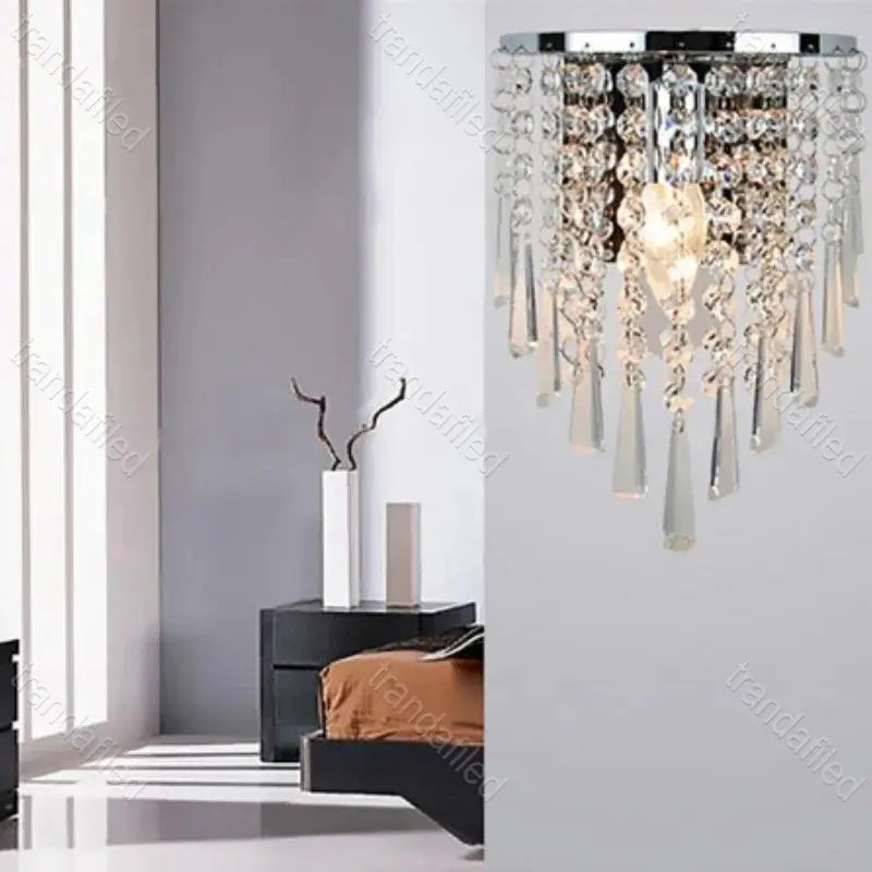 aplica-perete-cu-cristale-led-finisaj-auriu-argintiu-modern