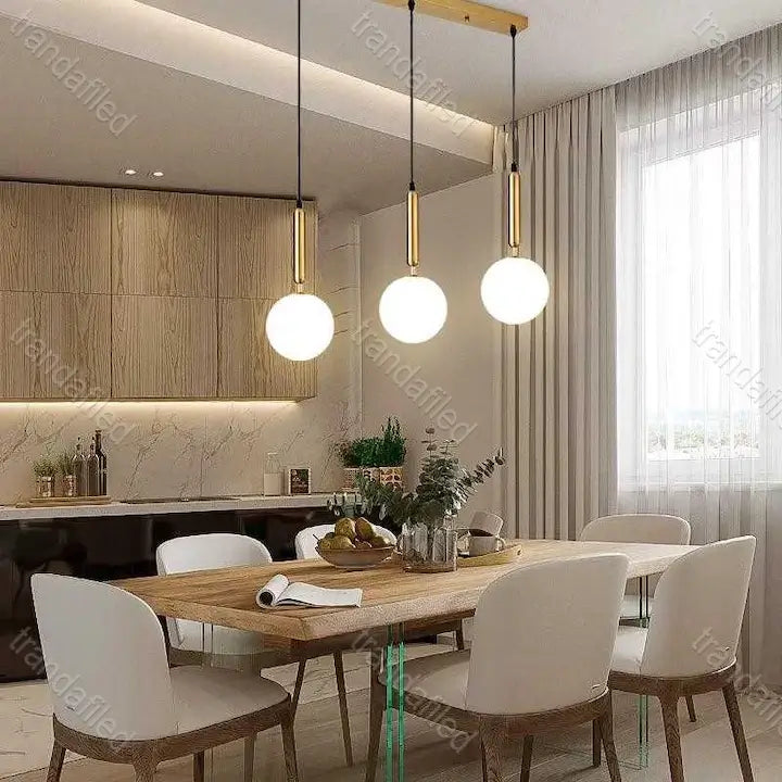 lustra-suspendata-modernă-cu-design-elegant-auriu-și-sticlă-albă