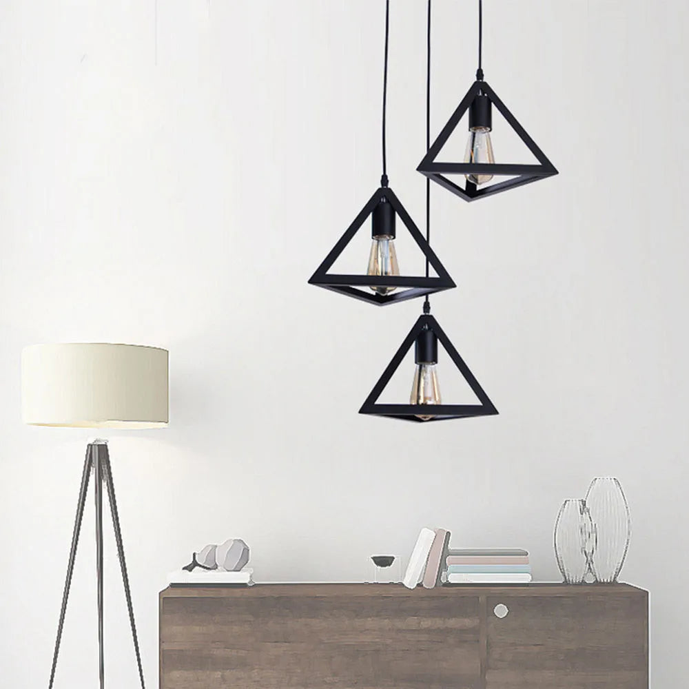 Lustra-moderna-din-metal-cu-3-pendule-triunghiulare-negru-E27-design-geometric-pentru-living-bucatarie-dining-8769