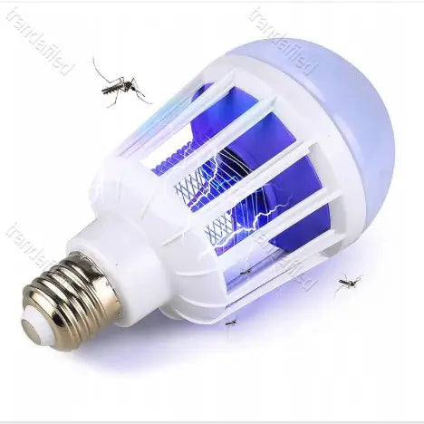 bec-anti-tantari-muste-cu-soclu-e27-si-lumina-360-grade