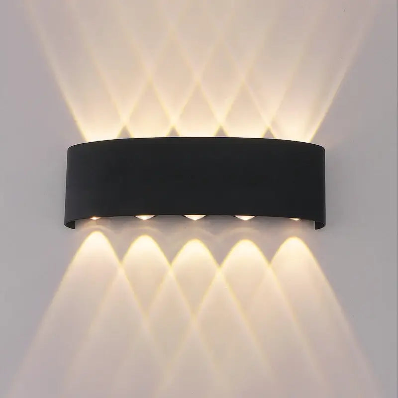 Aplica LED exterior 10W IP65 neagra cu lumina alba rece sus jos pentru fatada casa