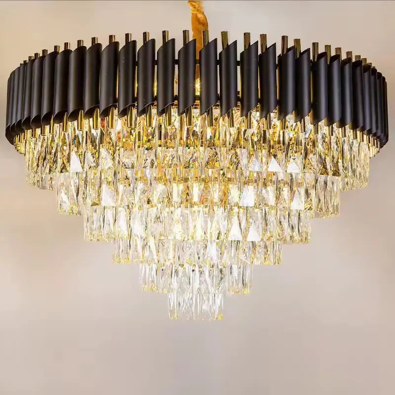 Lustra moderna cu cristale neagra si aurie pentru living, compatibila cu 8 becuri E14, design elegant pentru sufragerie.