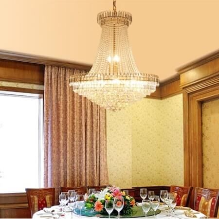 candelabru-auriu-cu-cristale-artificiale-model-921-design-decorativ